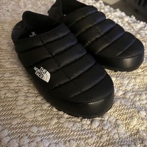 The North Face Black Puffer Slippers